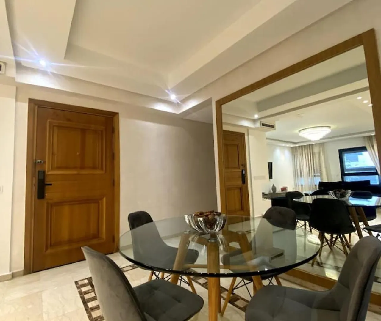 Casablanca 3 Bed Unit In Triangle Dor With Parking Apartment