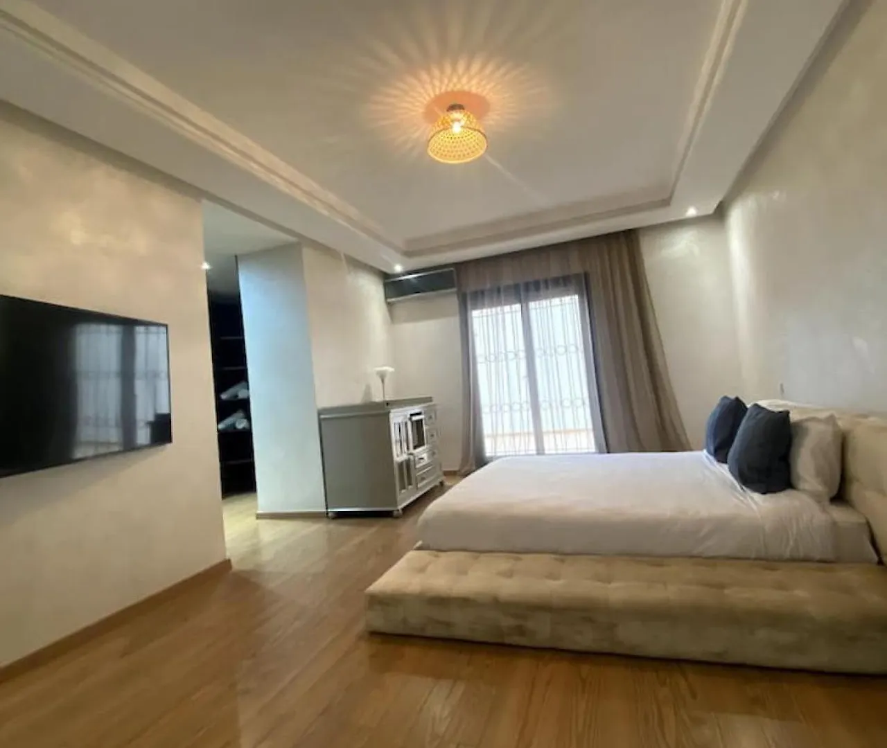 Casablanca 3 Bed Unit In Triangle Dor With Parking Apartment