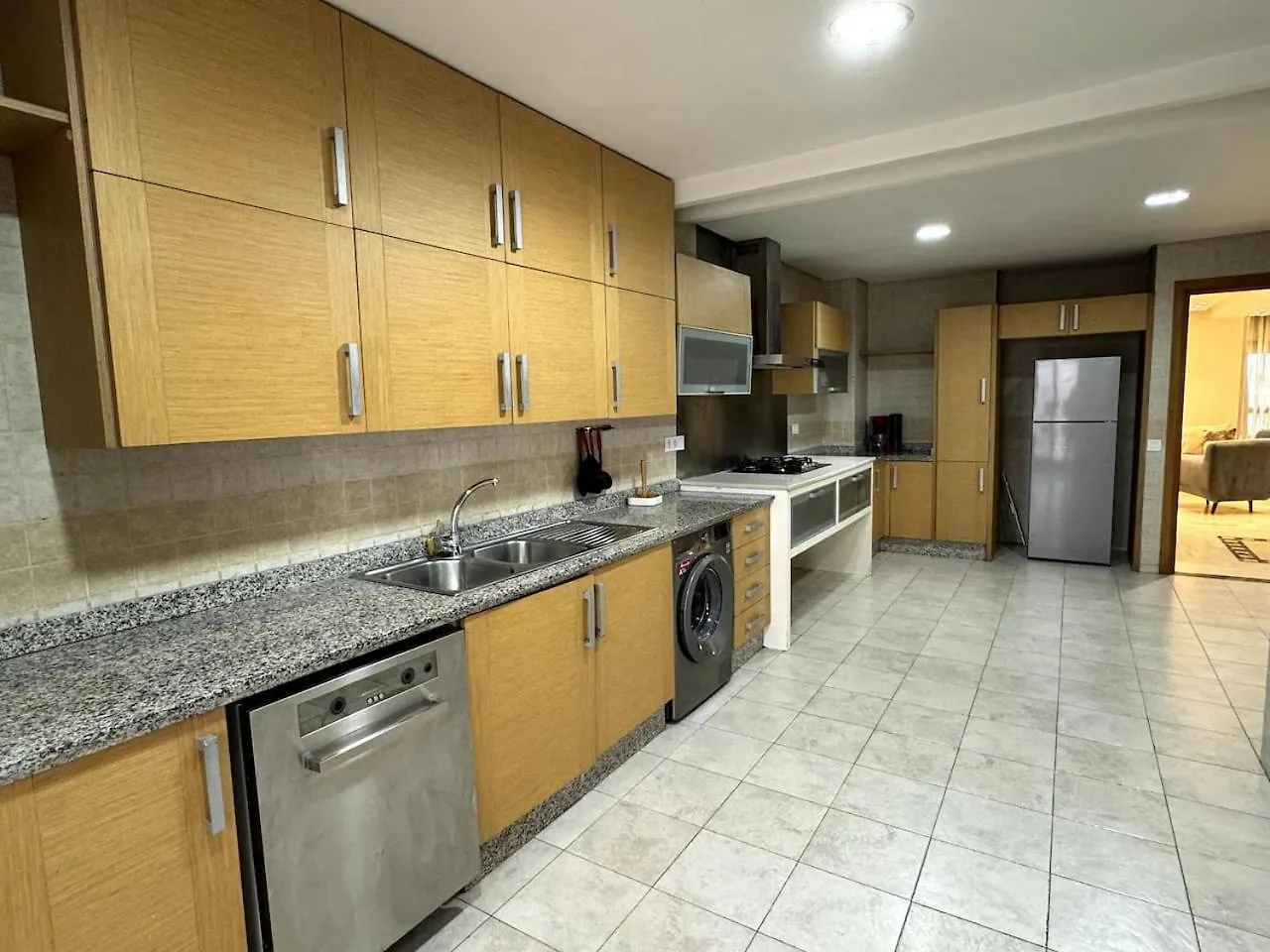 Casablanca 3 Bed Unit In Triangle Dor With Parking Apartment