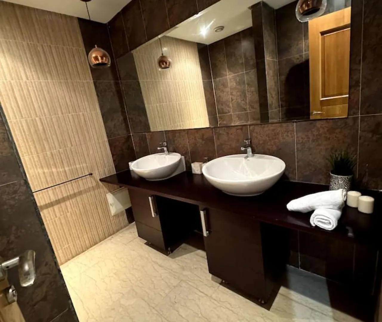 Casablanca 3 Bed Unit In Triangle Dor With Parking Apartment